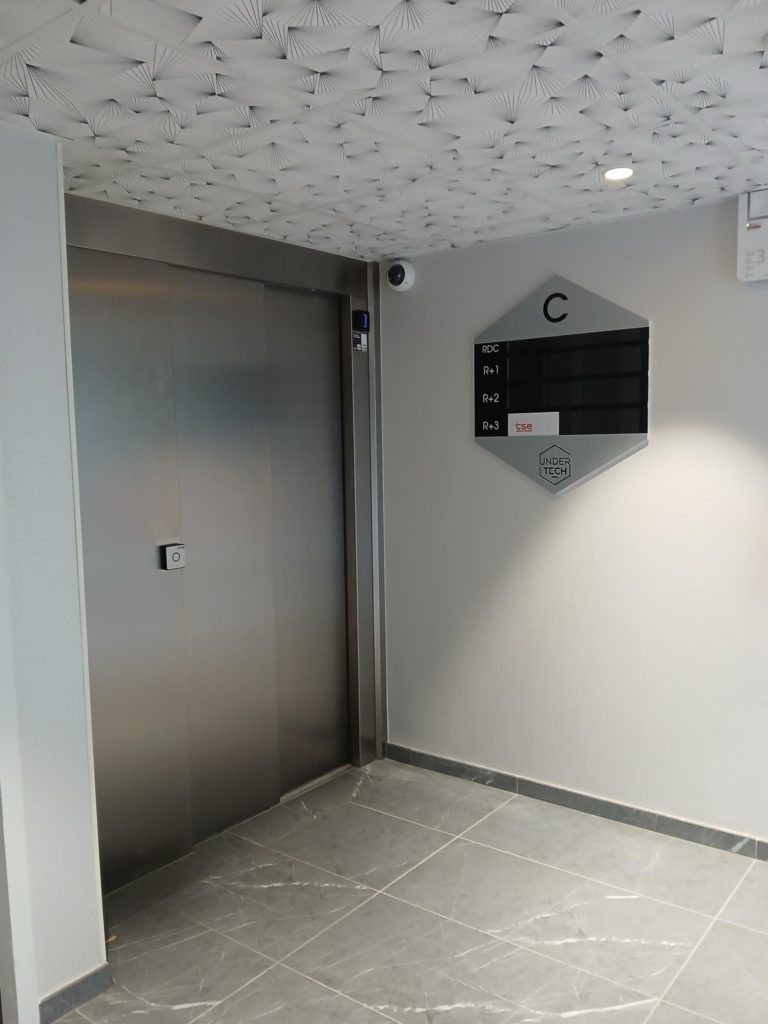 Installation caméra mini dôme système vidéosurveillance DAHUA - LA ROCHELLE