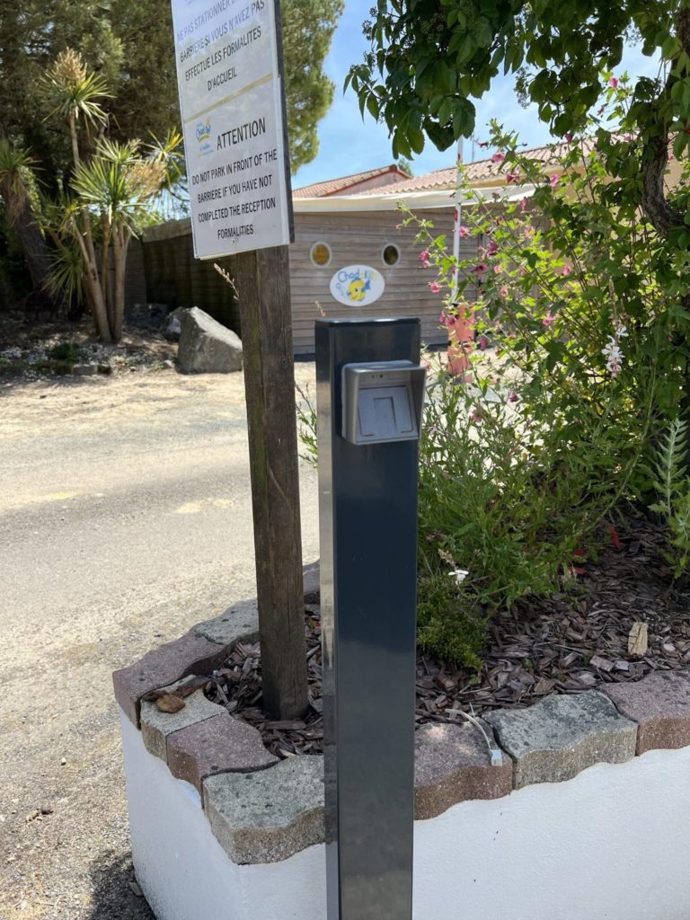 Installation, entretien et maintenance contrôle d'accès par lecteur de badges