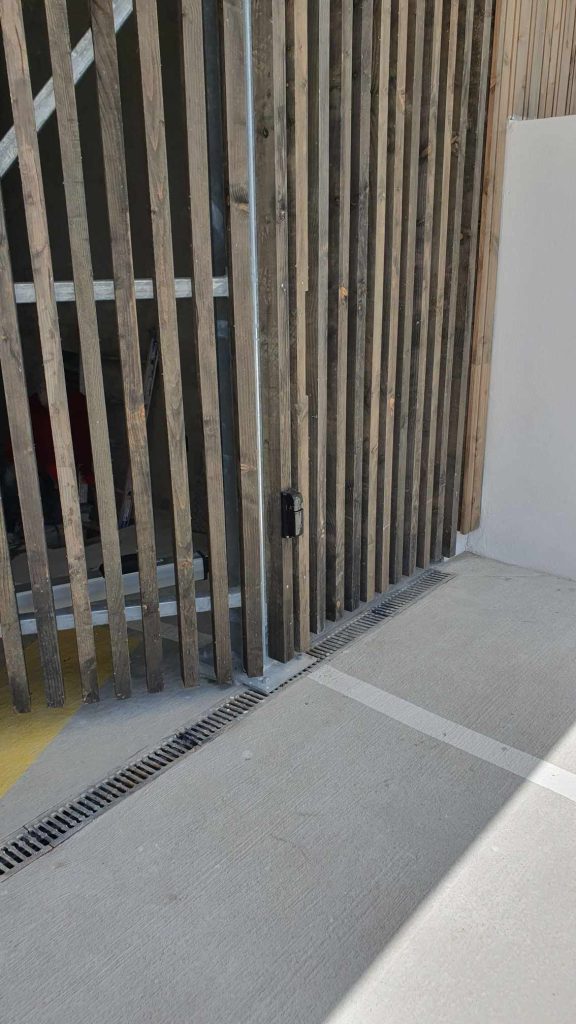 Installation motorisation portail DEA OLI