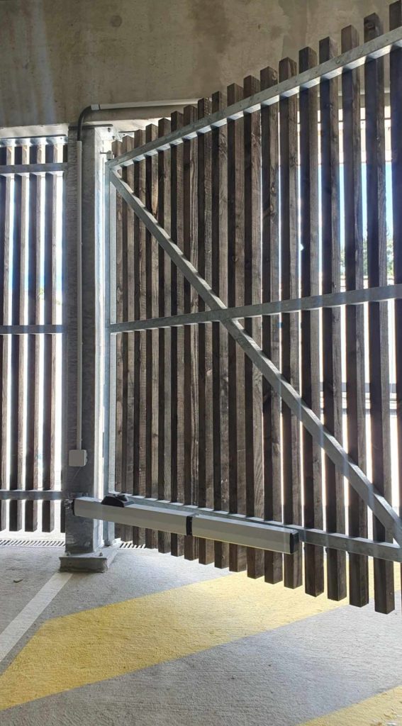 Installation motorisation portail DEA OLI